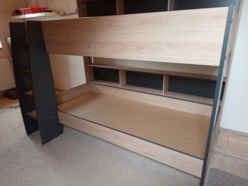 Dvoupatrová postel Leo v trendy odstínech - 4