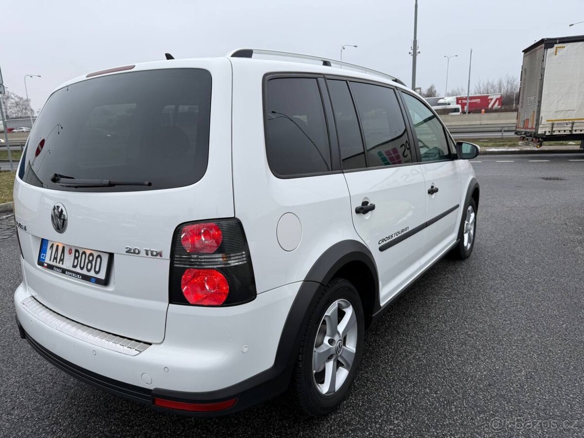 TOURAN CROSS 2.0 TDI - 4