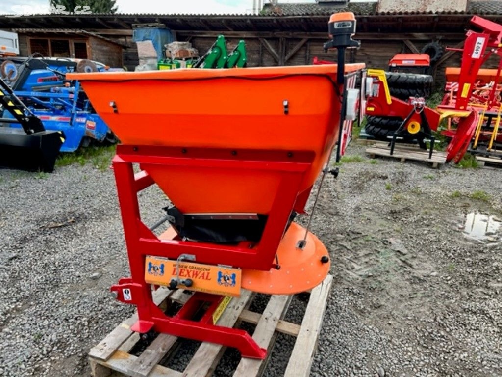 Rozmetadlo komunální 550kg - 4