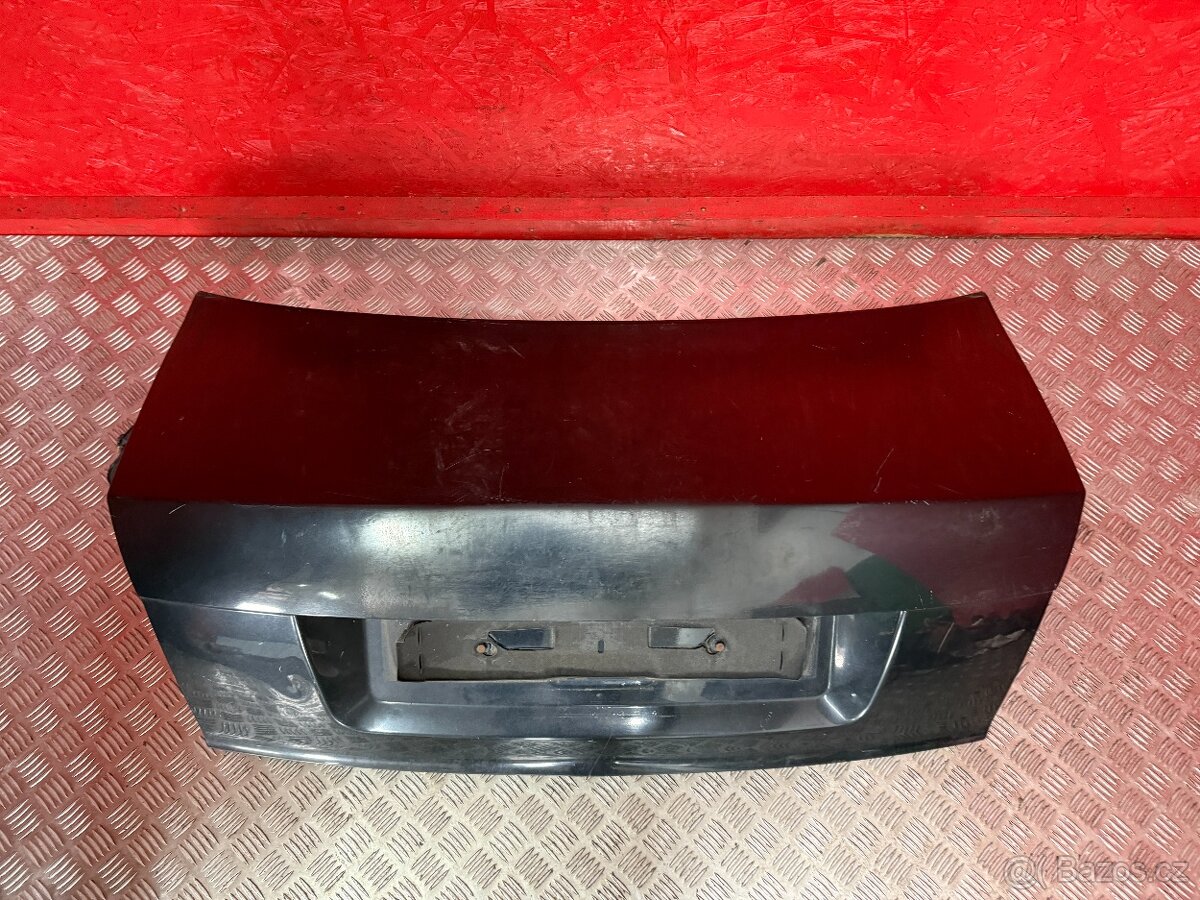 VÍKO KUFRU AUDI A4 B6 SEDAN - 4