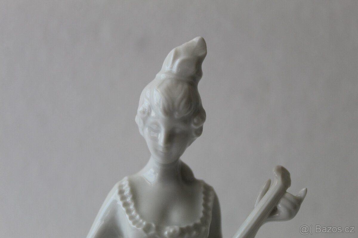 dívka – Royal Dux - 4