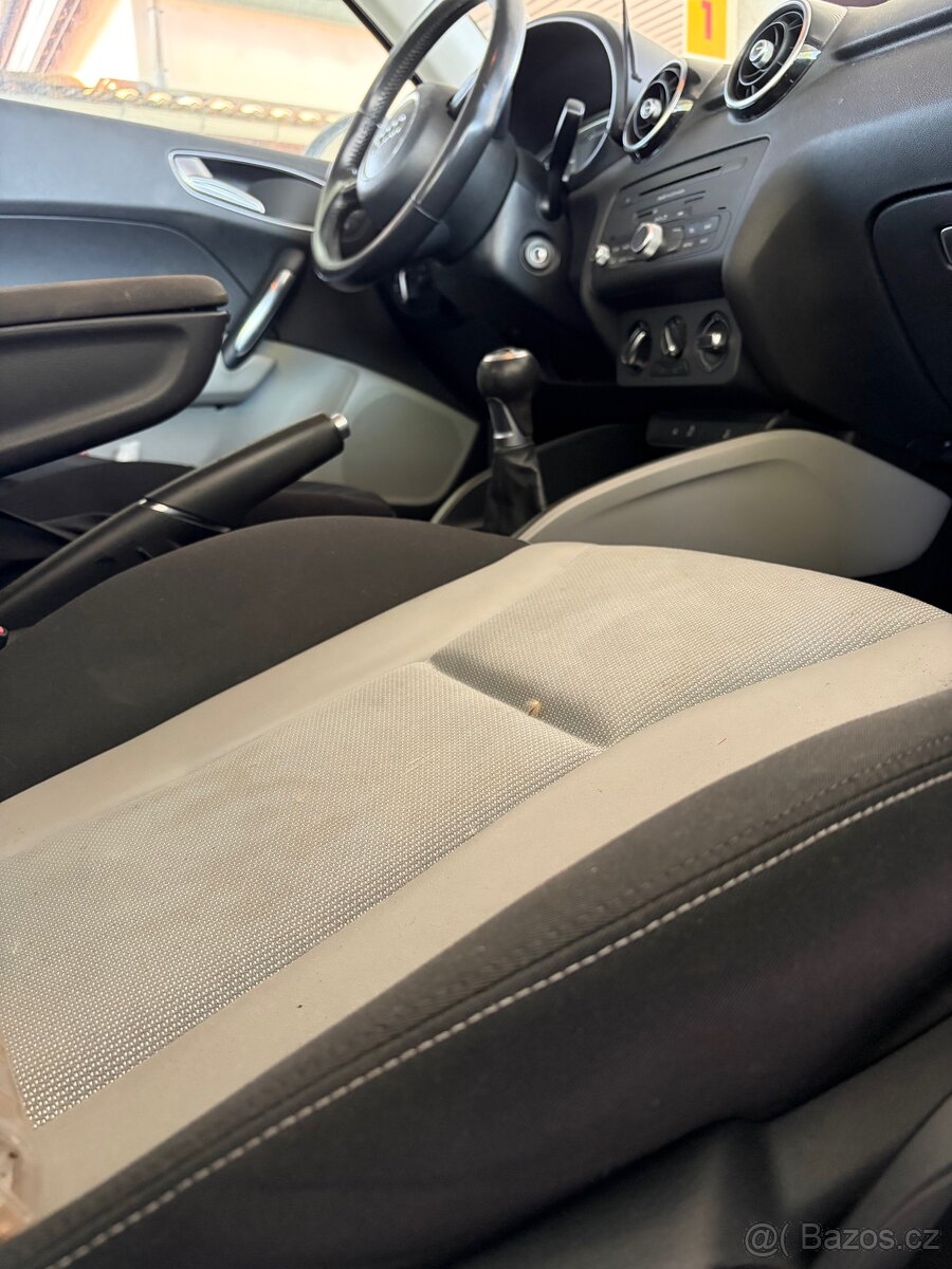 Audi A1, 1.6 tdi - 4