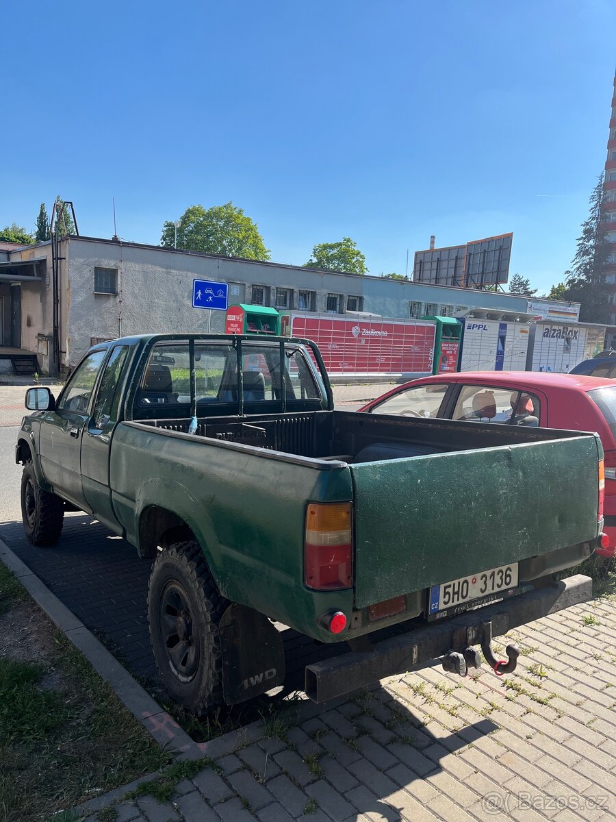 Vyměním Toyotu Hilux 2.4D