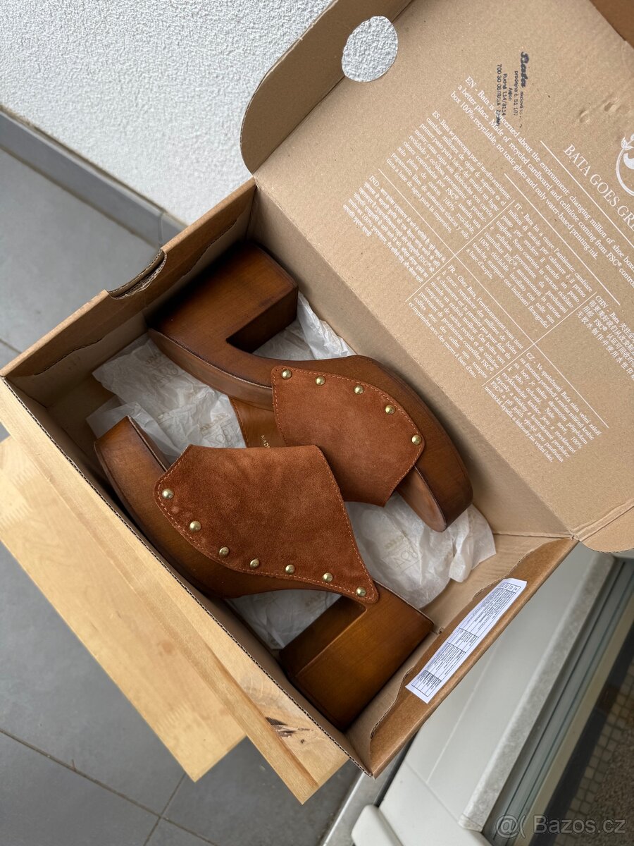 Hnědé semišové sandály od Baťa (velikost 39) - 4