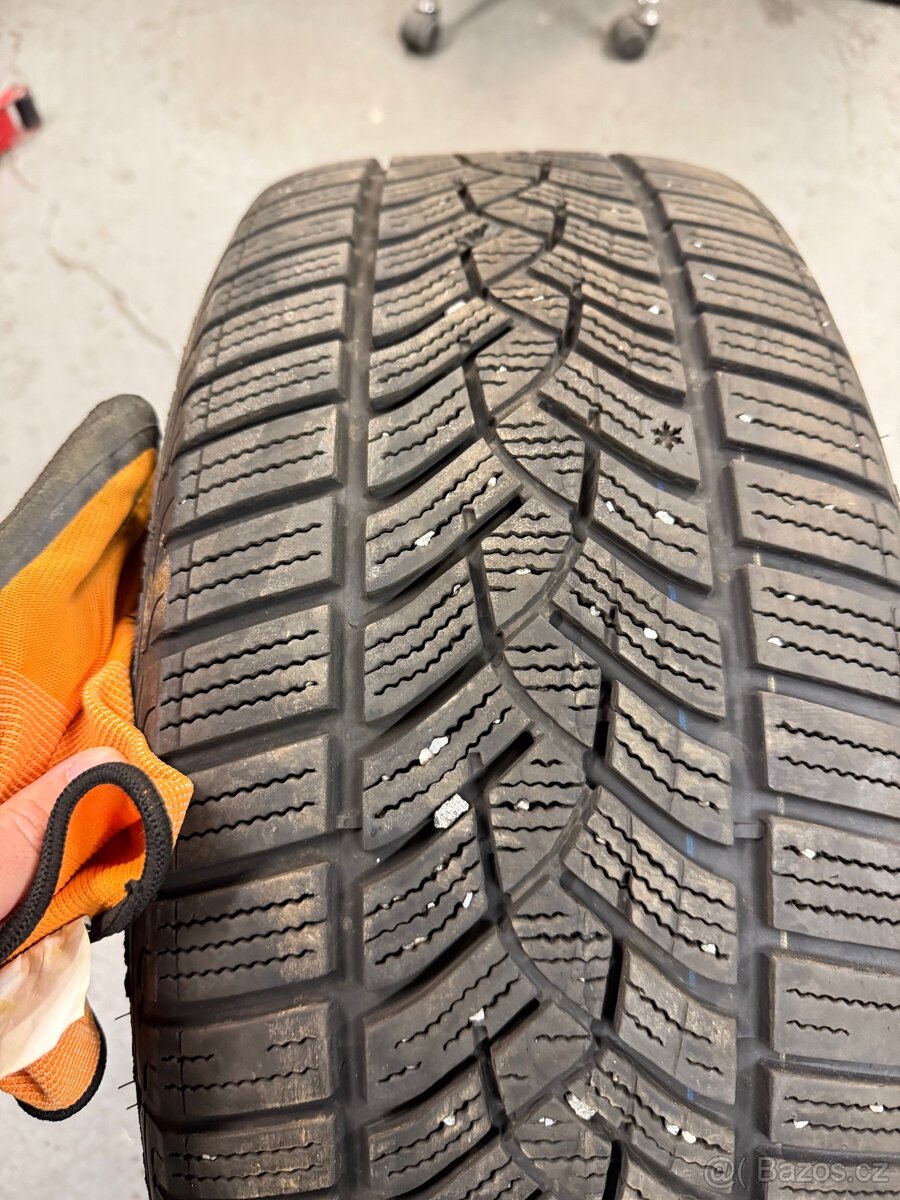 Zimní pneu 225/50/17 goodyear - 4