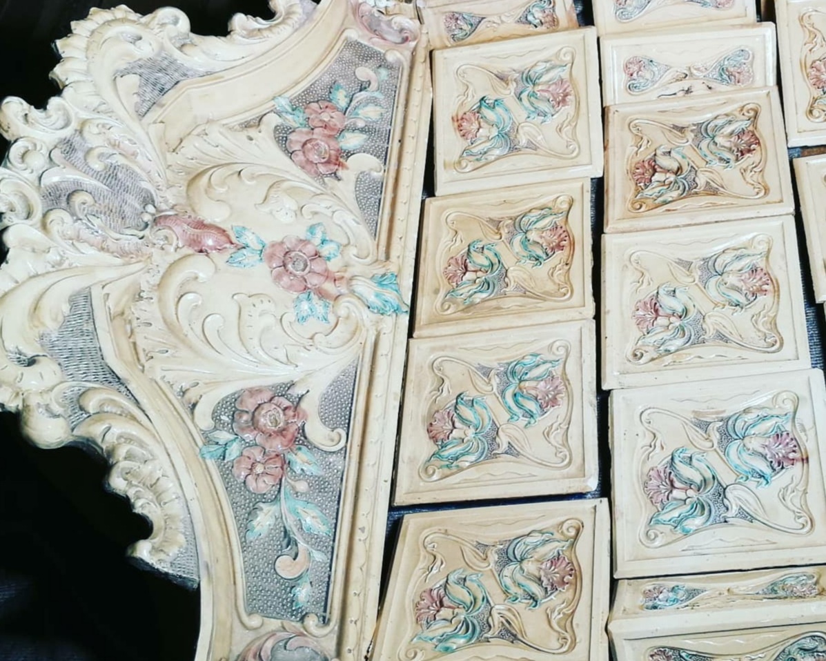 Kachlova kamna starozitná rohová - 4