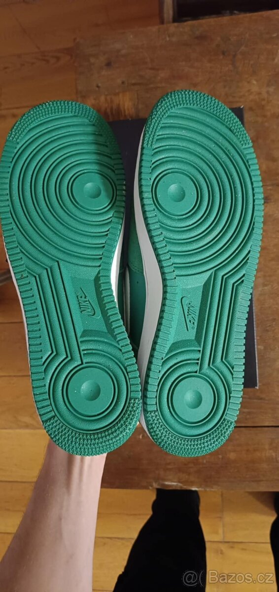 Nike Air Force 1 '07 Lv8 - 4