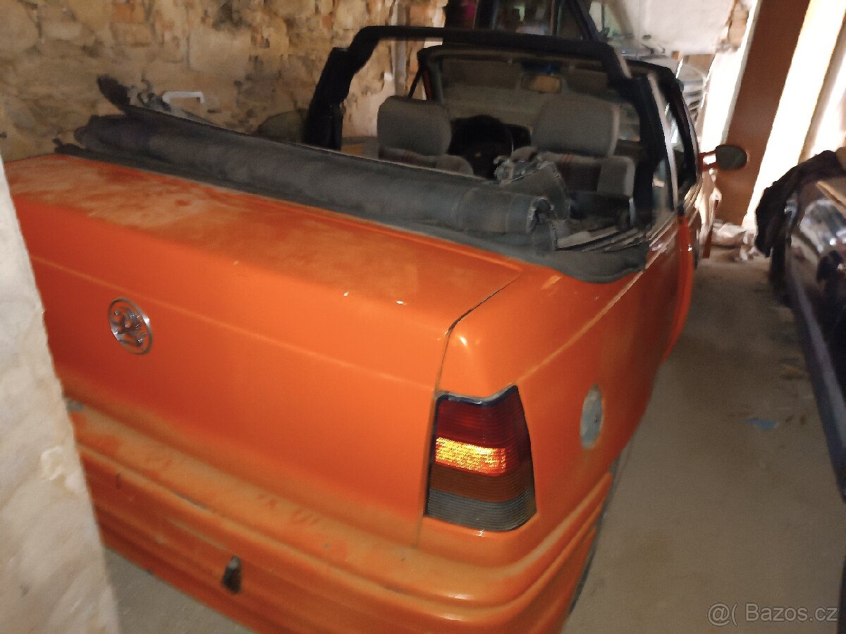 Opel Kadet Cabrio GSI - 4