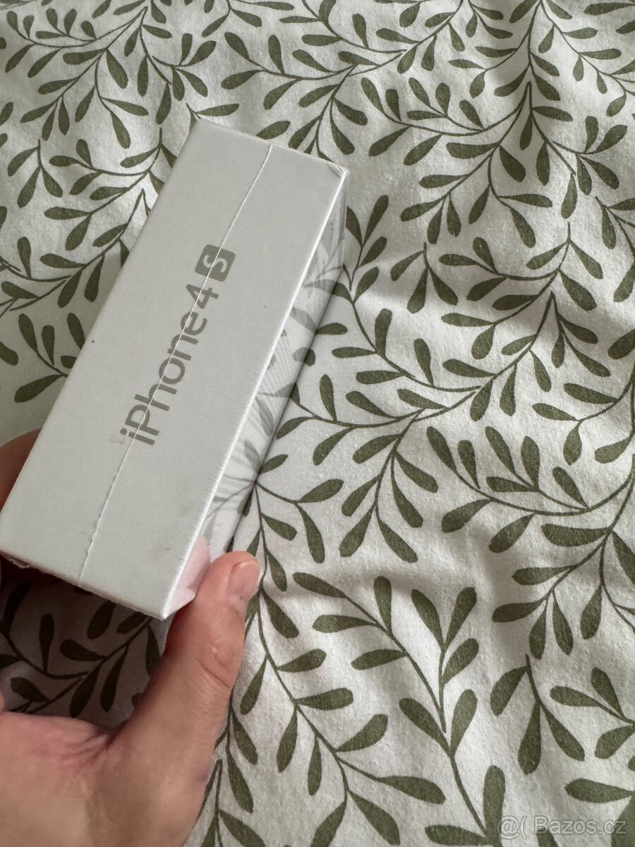 iPhone 4S 32GB bílý zabalený - 4