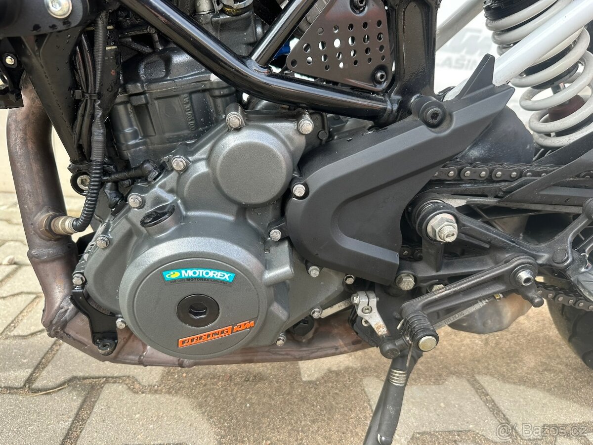 KTM 390 Duke - 4