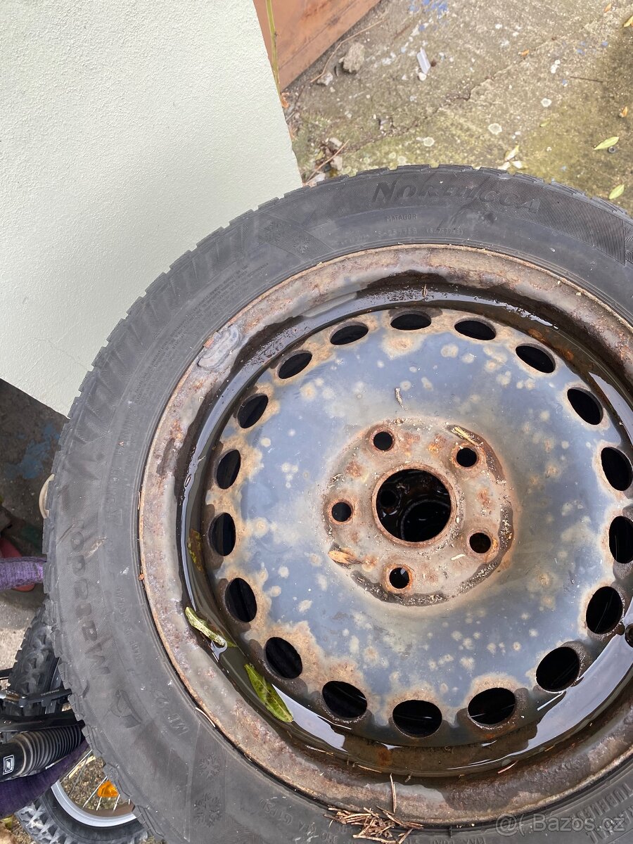 Zimní kola 195/55 r15 - 4