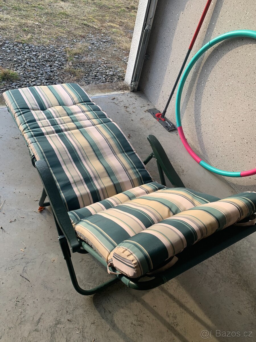 Prodám rozkládací lehátko 2v1 - 4