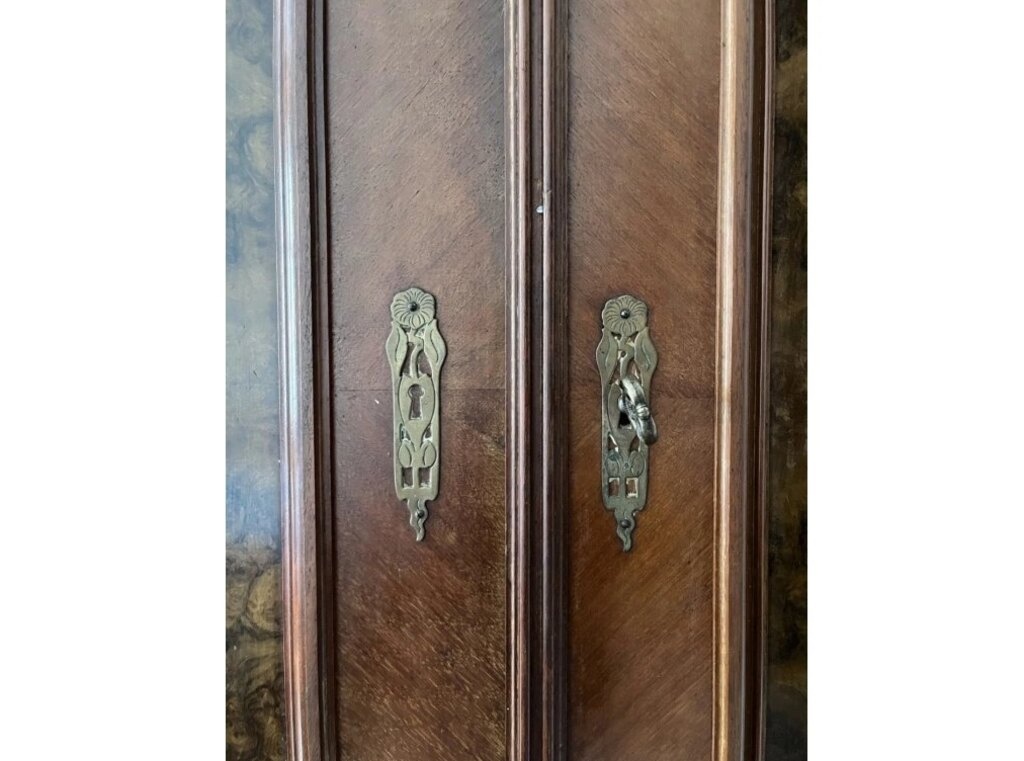 Starožitná skříň, 2643 - 4