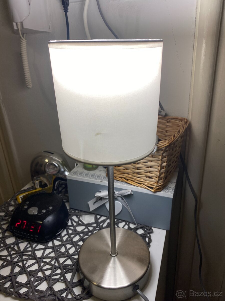 Dotyková stolní lampa - 4