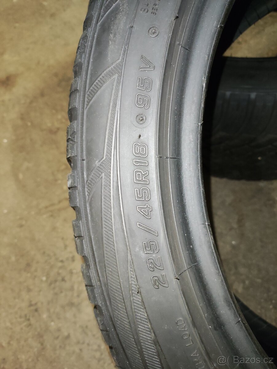 Pneu Falken 225/45 r18 - 4