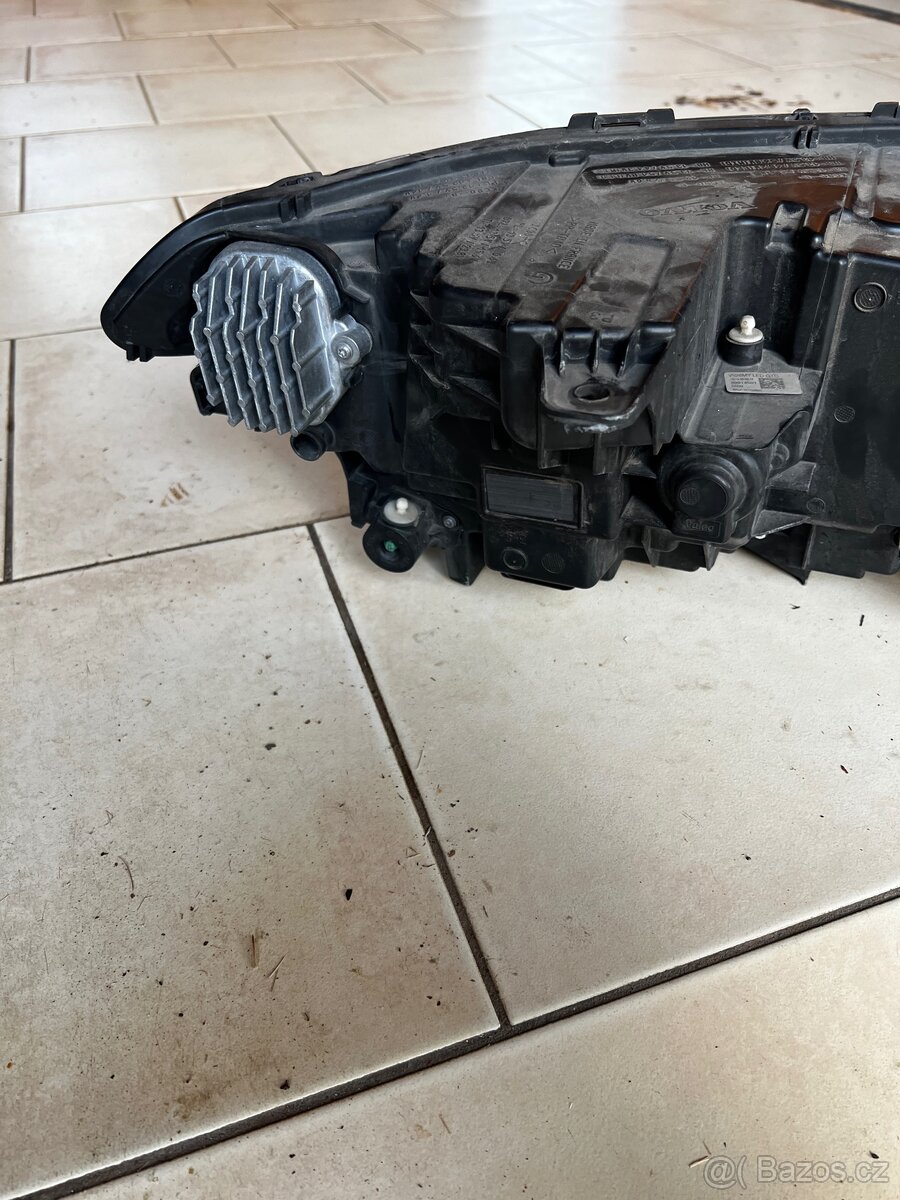 světla volvo xc90 II - 4