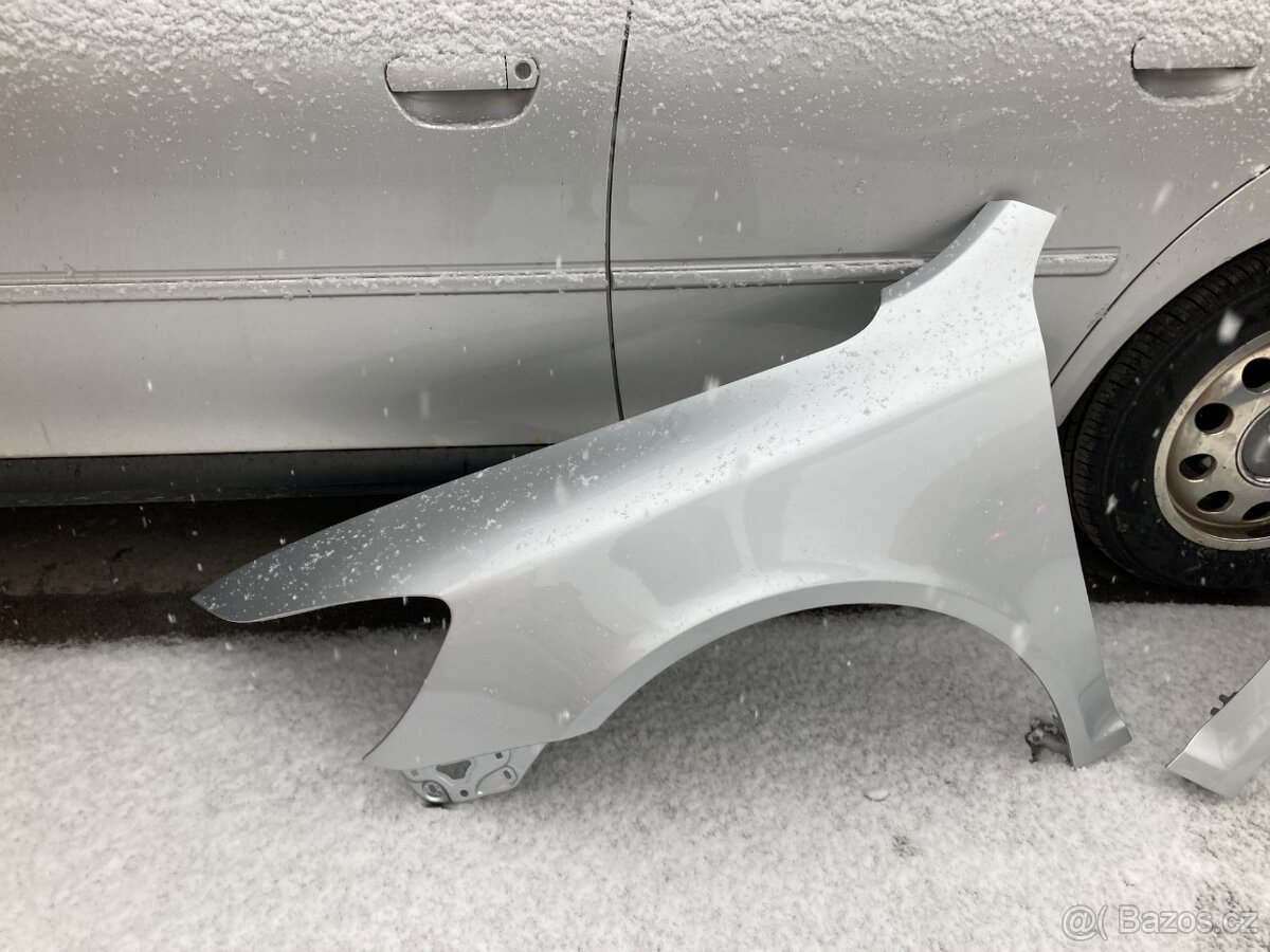 pravy levy přední blatnik 9156 Škoda Octavia 2 ,II facelift - 4