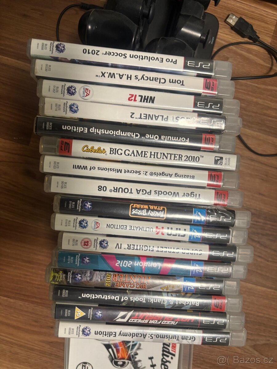 PS3 + ovladače a -17her - 4