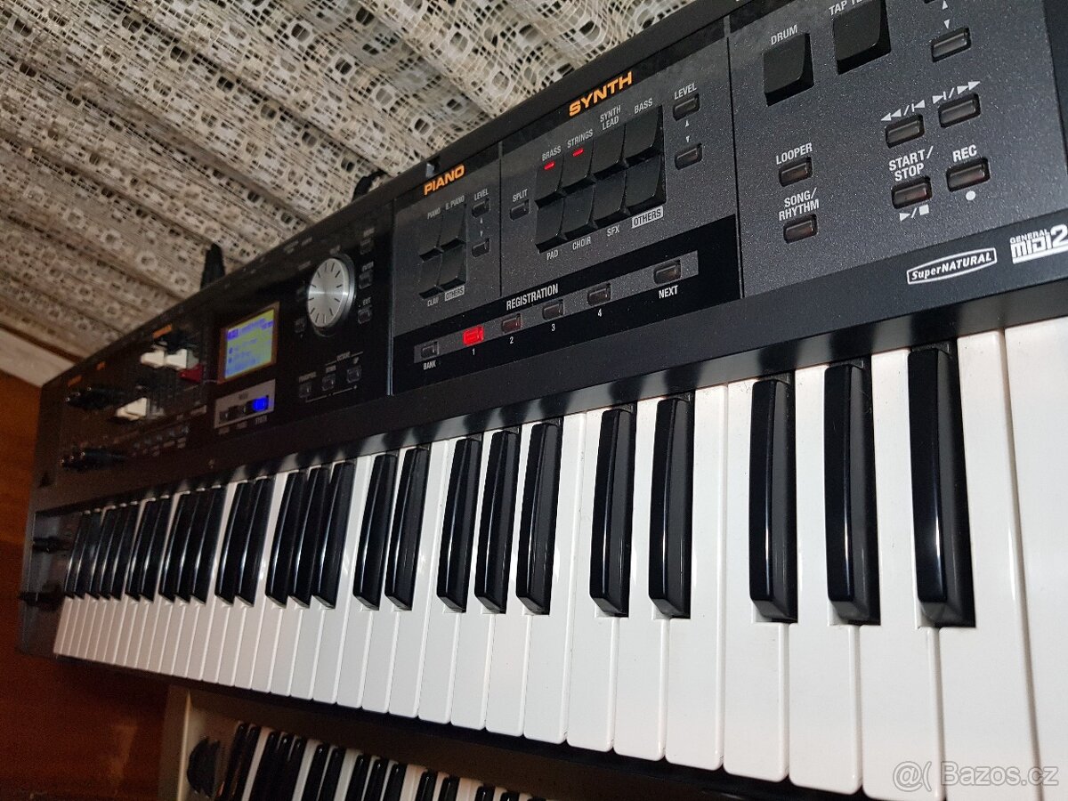 Roland VR-09 Vcombo - 4