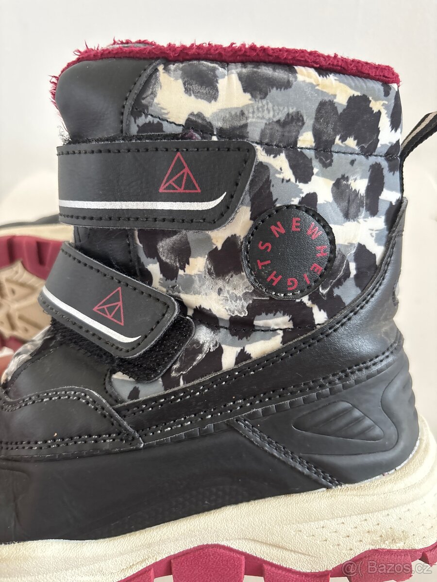 Prodám černé kožačky vel. 35 - 4