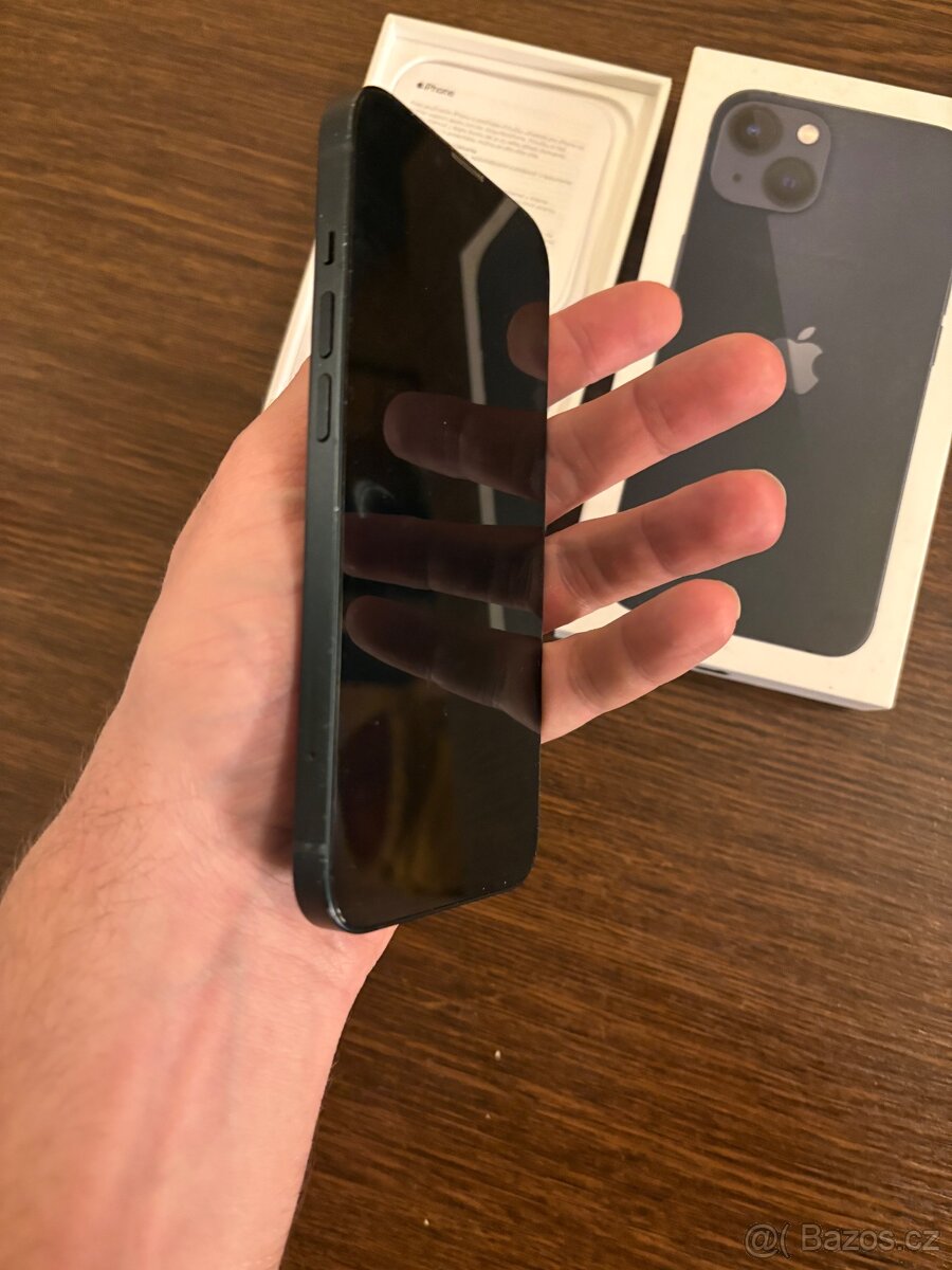 Prodám iPhone 13 temně modrý - 4