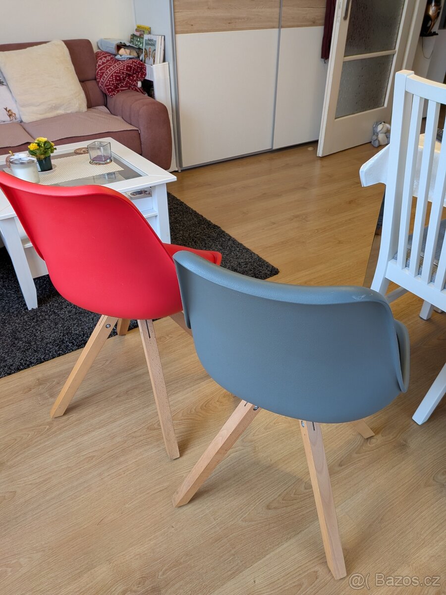 Dvě židle - 4