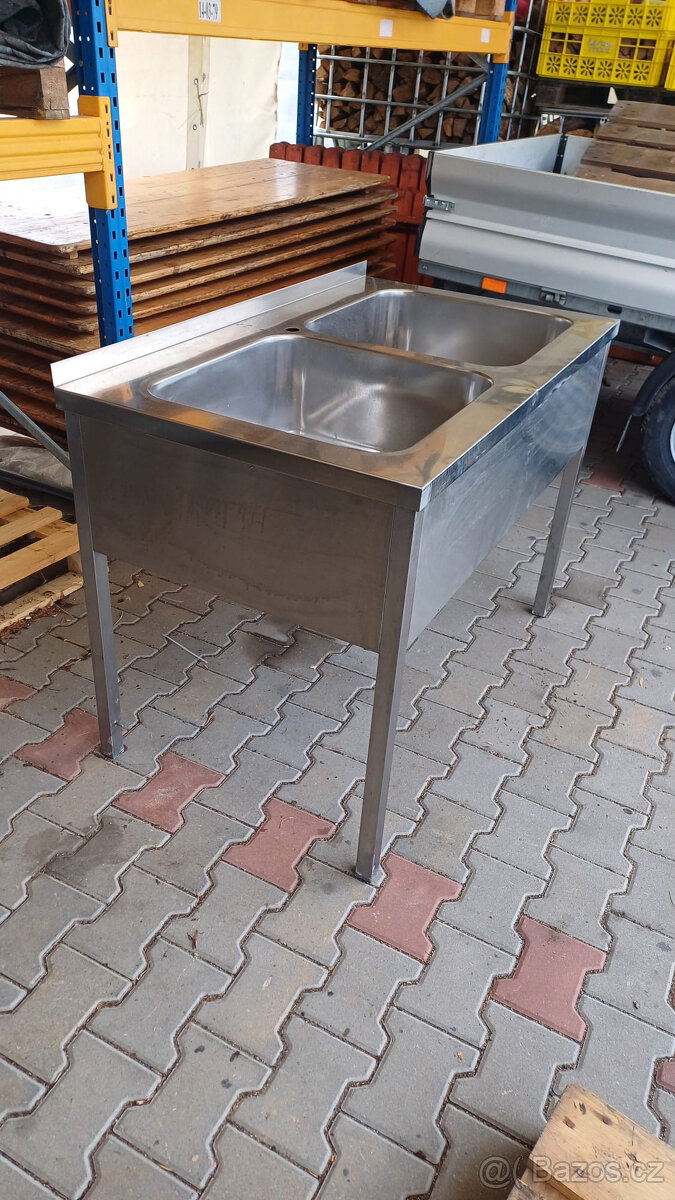 Nerezové dřezy - 4