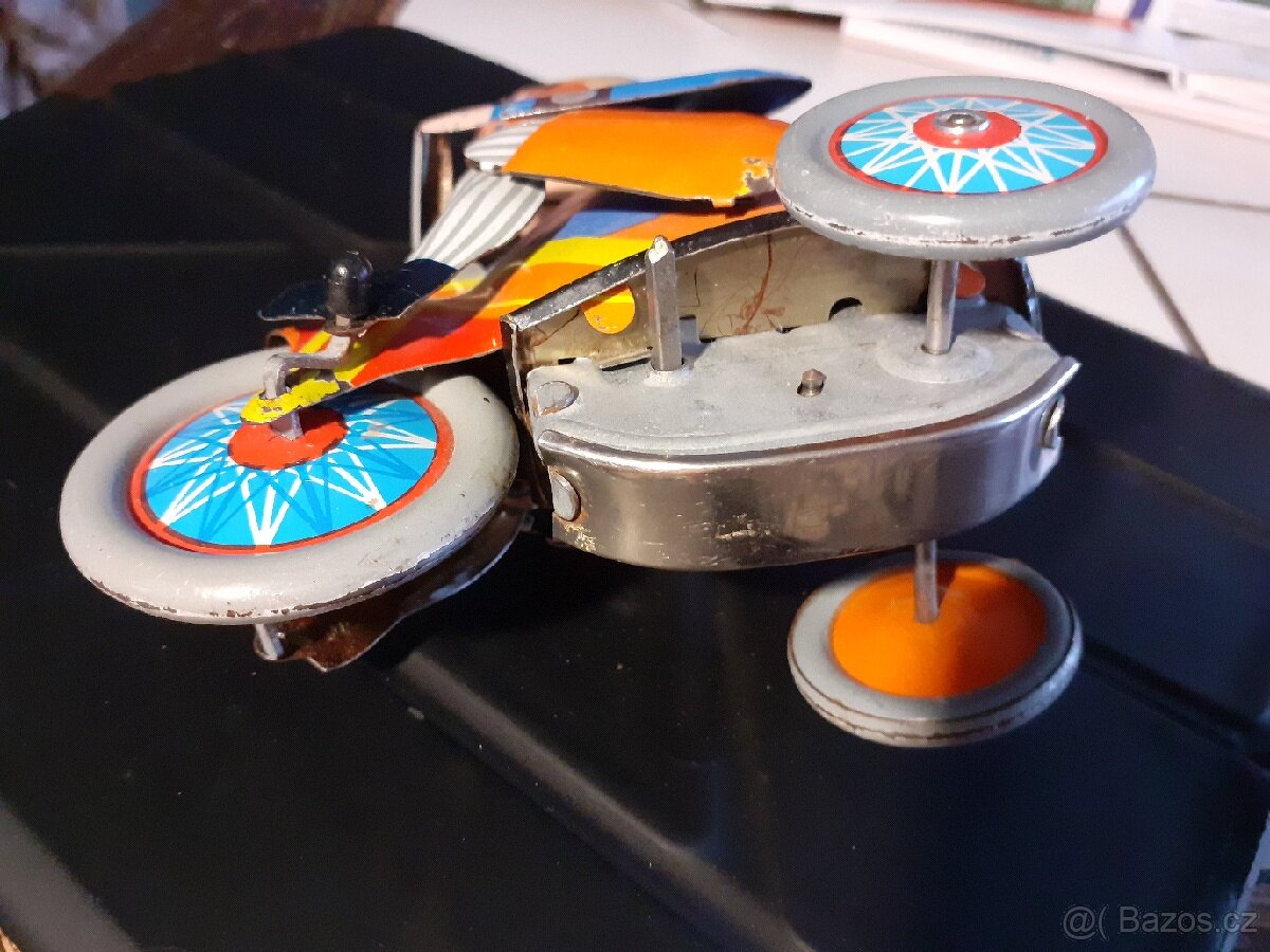 Plechový panáček - 4