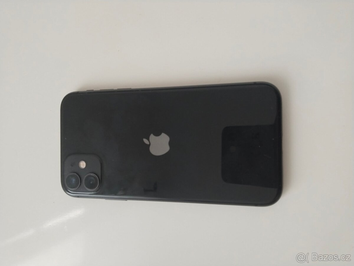 Prodám / vyměním iPhone 11 64GB - 4