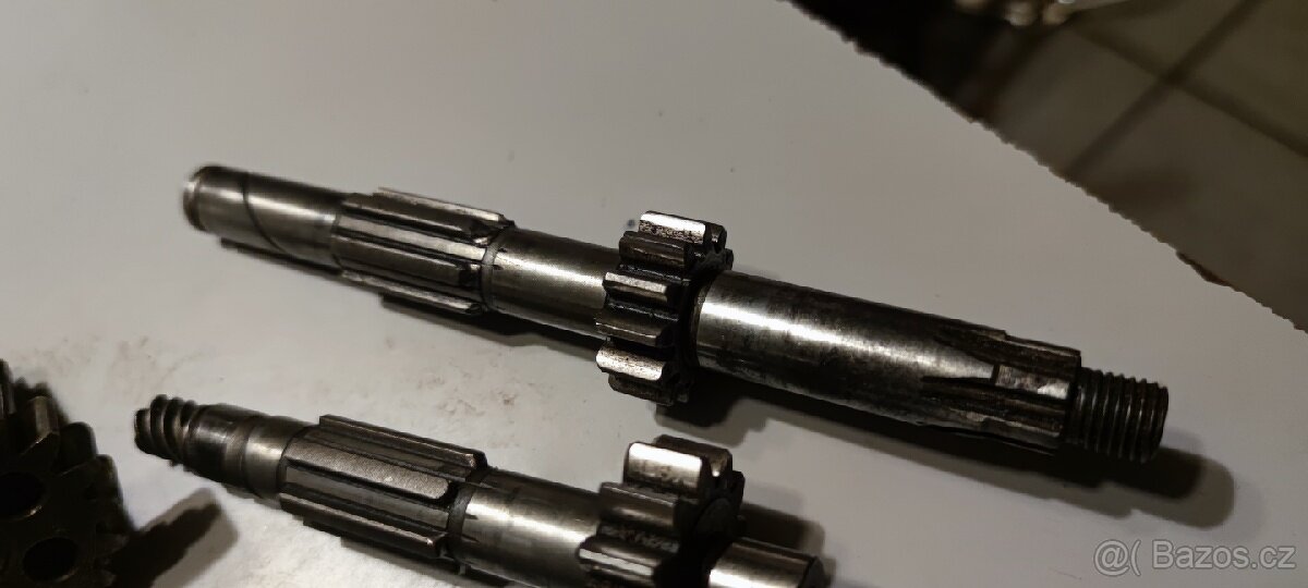 Převodovka na jawu 250 - 4