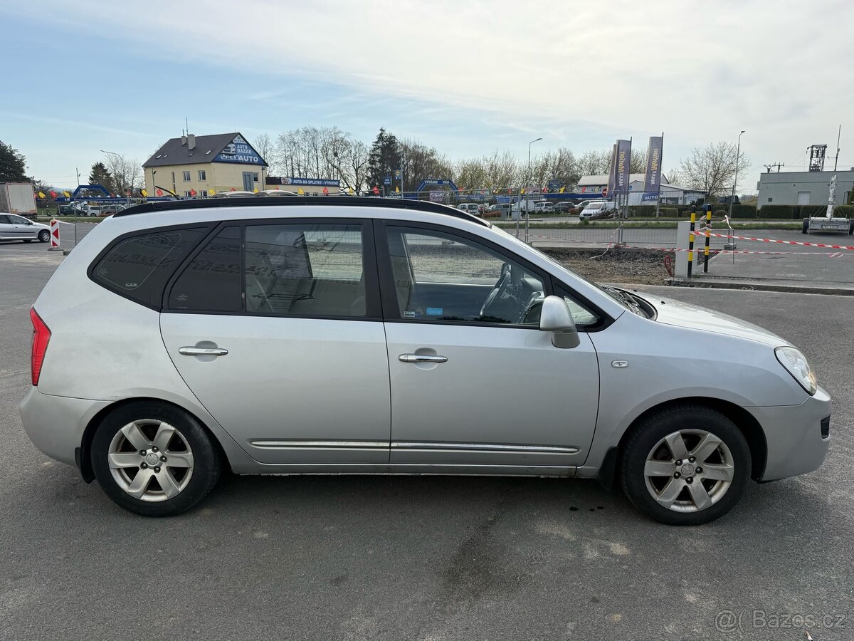 Kia Carens 2.0 CRDi 103 kW - 4