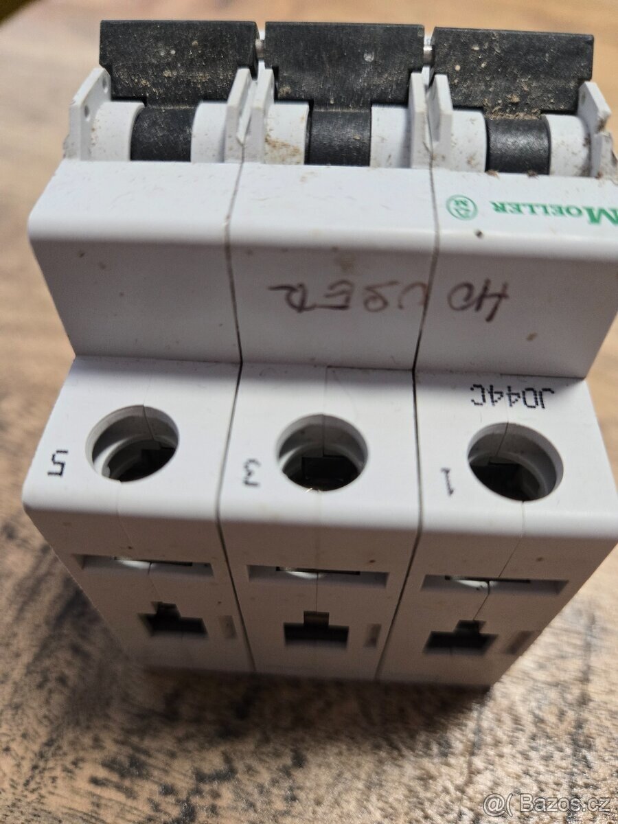 Třífázový jistič Moeller 3x40A - TOP STAV - 4