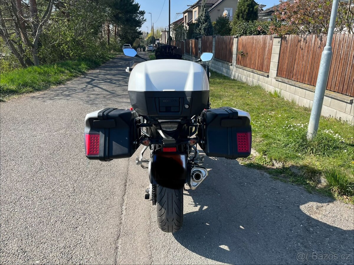 Honda VFR 800 X crossrunner - 4