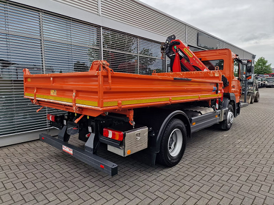 Mercedes-Benz Atego 1224 - sklápěč s hydraulickou rukou