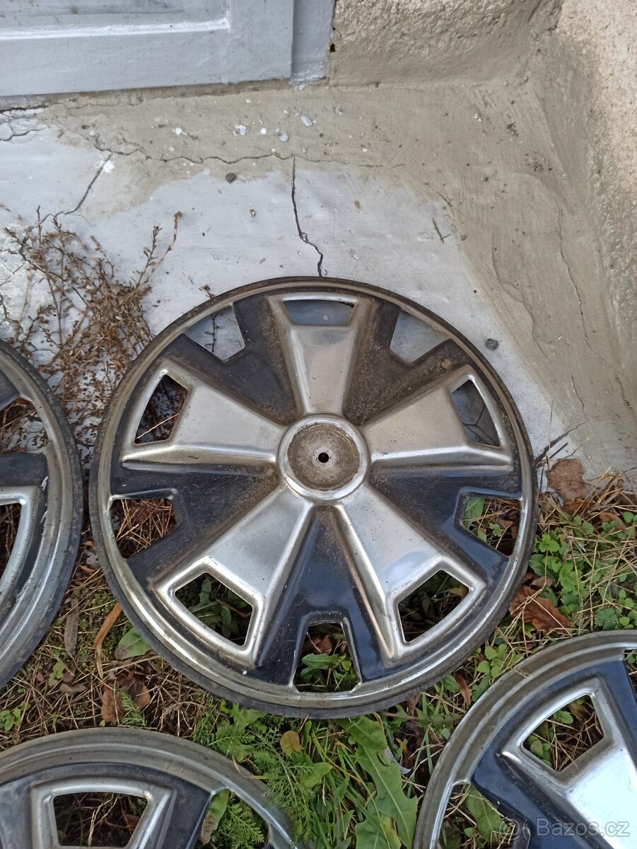 Poklice Škoda 110R - 4