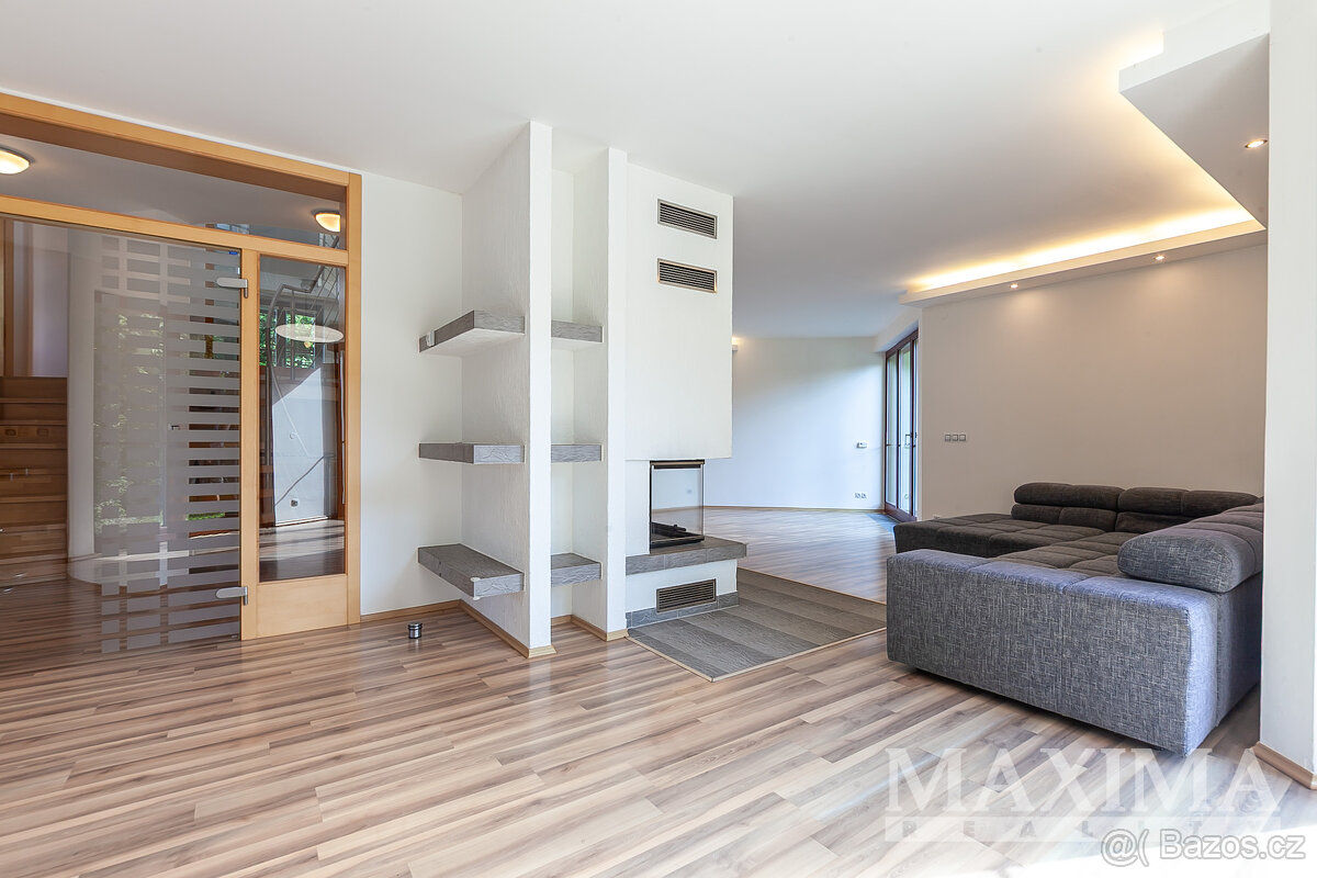 Dům 5+kk o ploše 232 m2 - Klecany, Klecany - 4