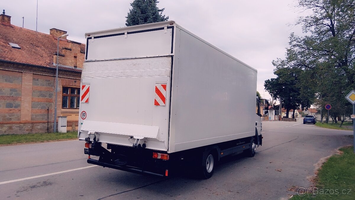 Mercedes-Benz Atego 818 - EURO 6 - skříň+ HČ - 15 palet - 4