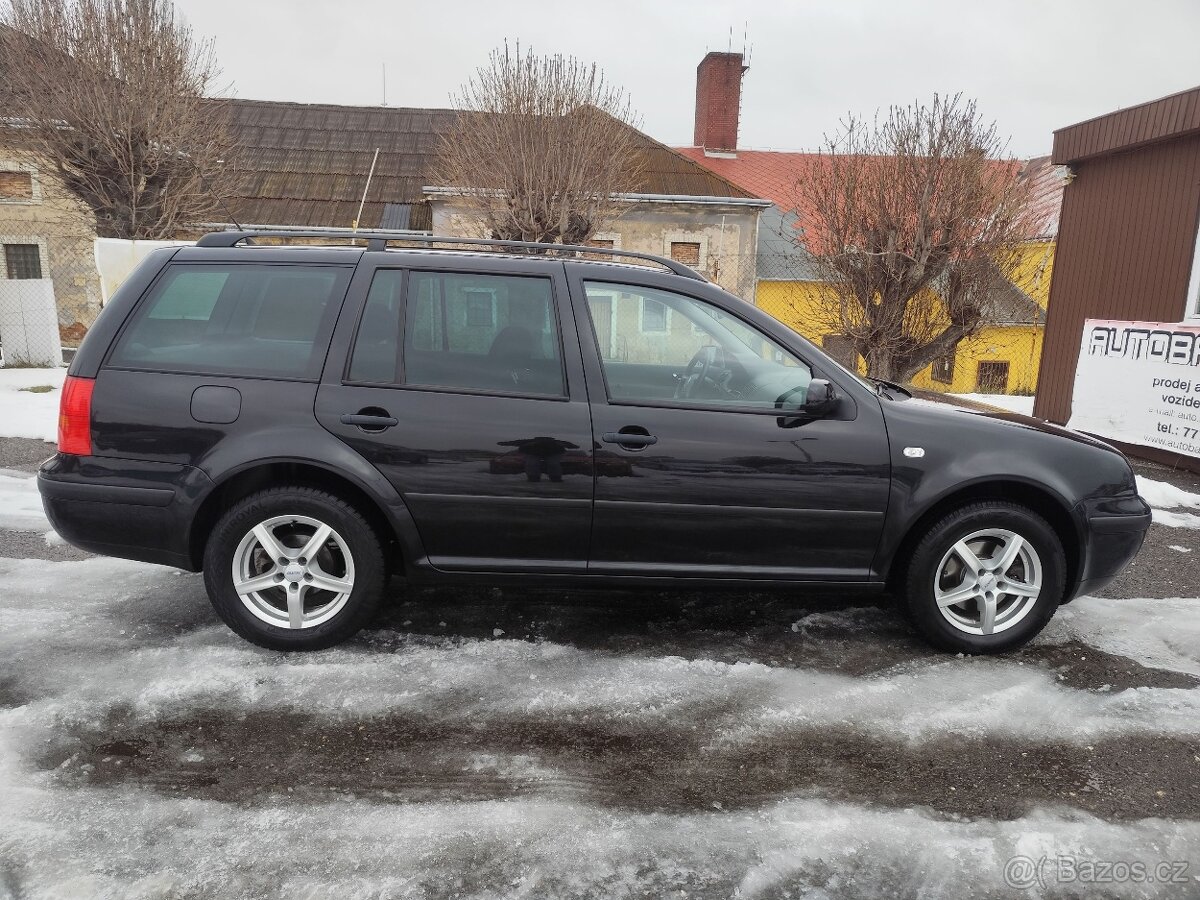 VW Golf IV Variant 1.6,16V,77kw.R.V.2/2003.Km 231 300 - 4