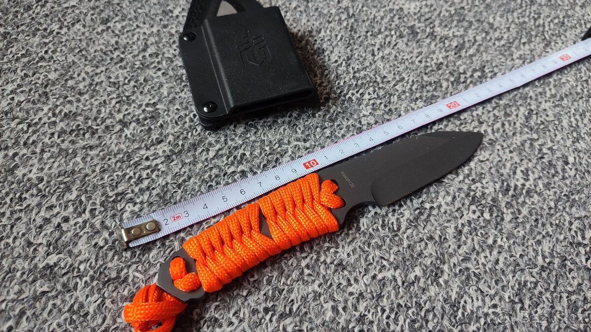Nůž Gerber paracord - 4