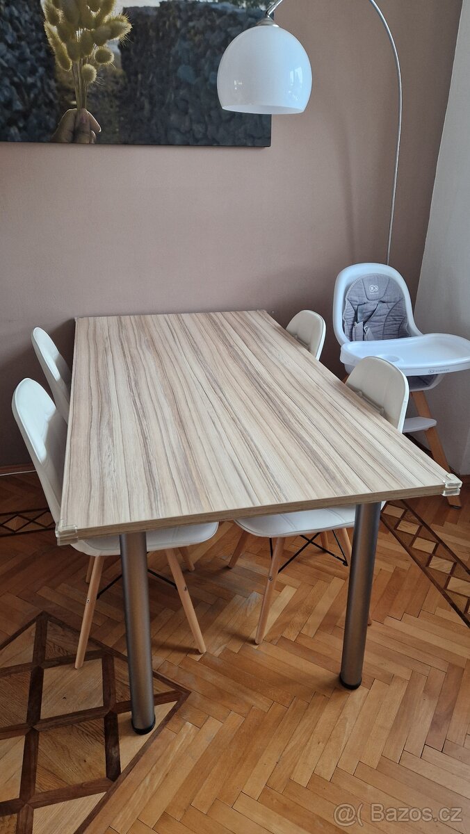Prodám jídelní stůl bez židlí - 4