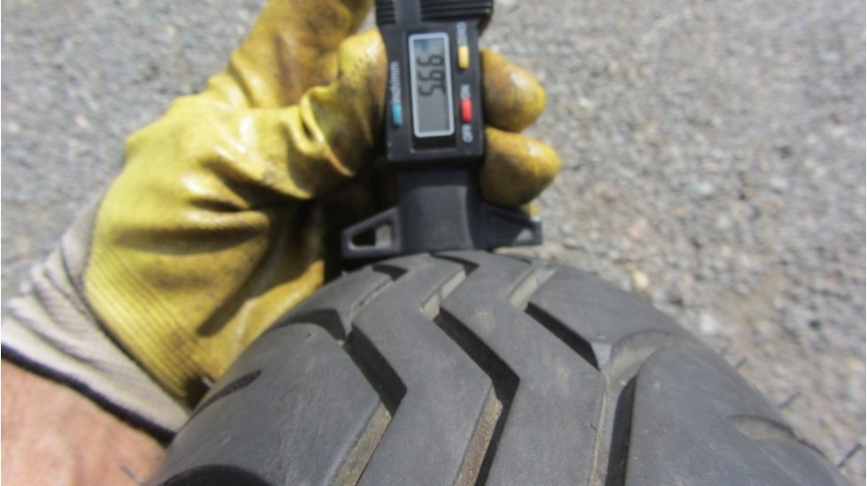 Metzeler 130/70/17, DOT2109 - 4