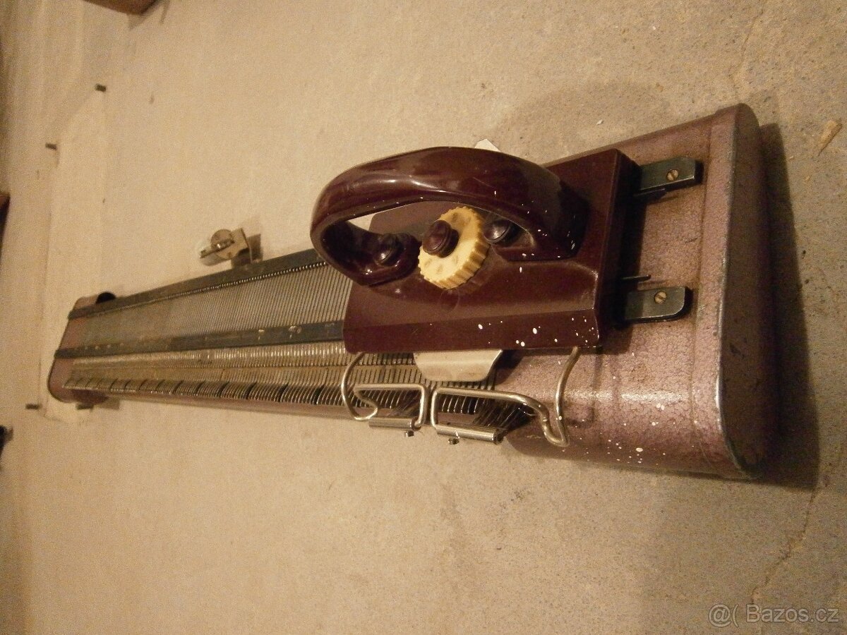 Pletací stroj - 4