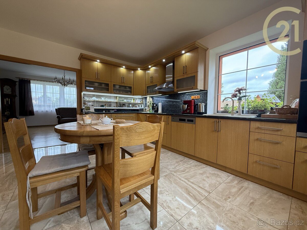 Exkluzivní prodej: Unikátní areál pro bydlení a podnikání... - 4