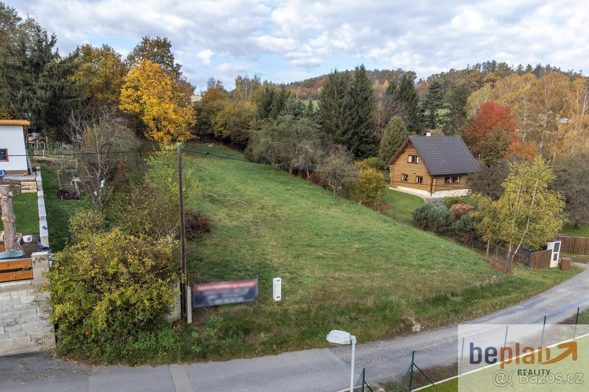 Prodej pozemku 839 m2, Mirošovice Praha východ - 4