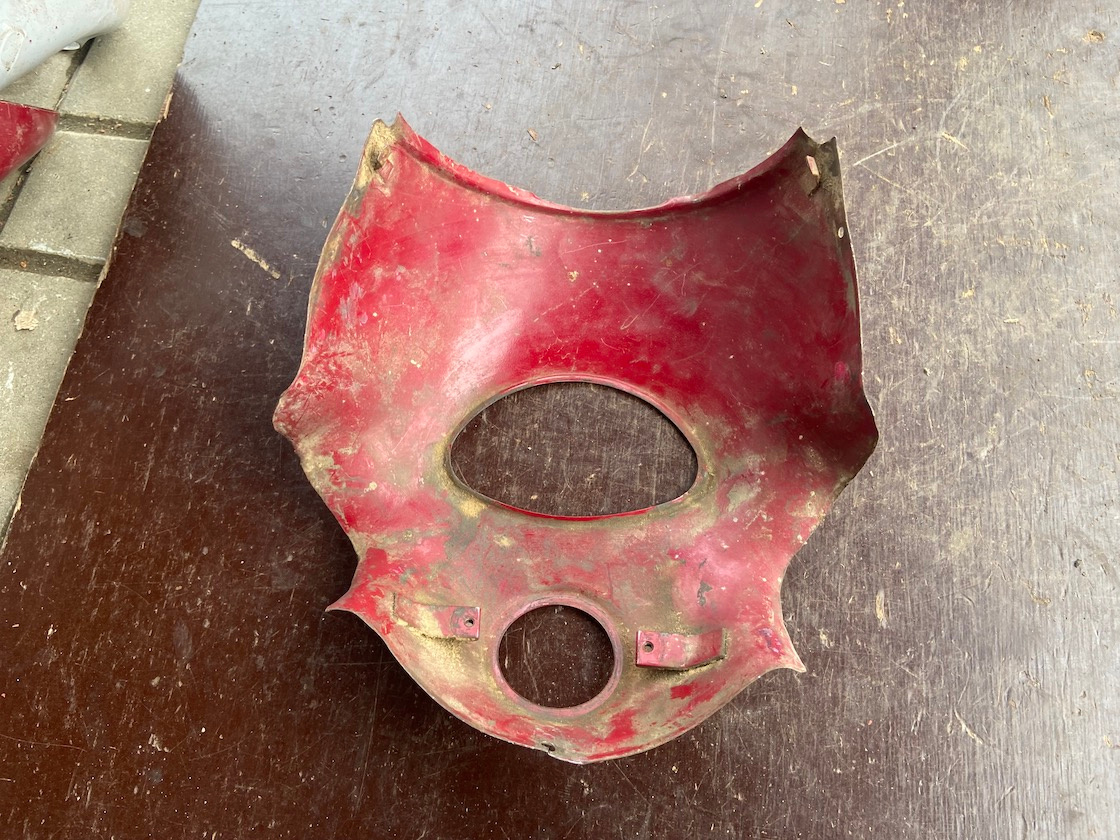 Predám vrchní maska JAWA 250 350 panelka, orezaná - 4