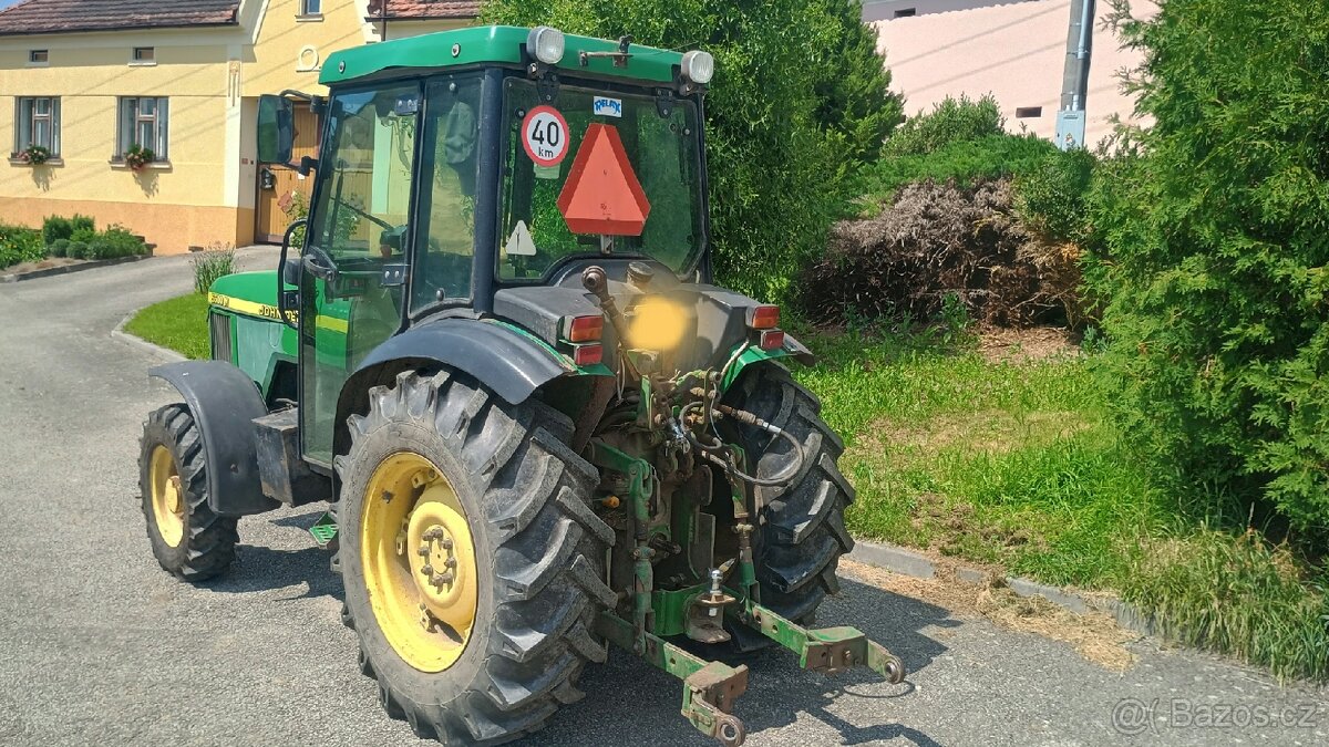 John Deere 5500n - 4