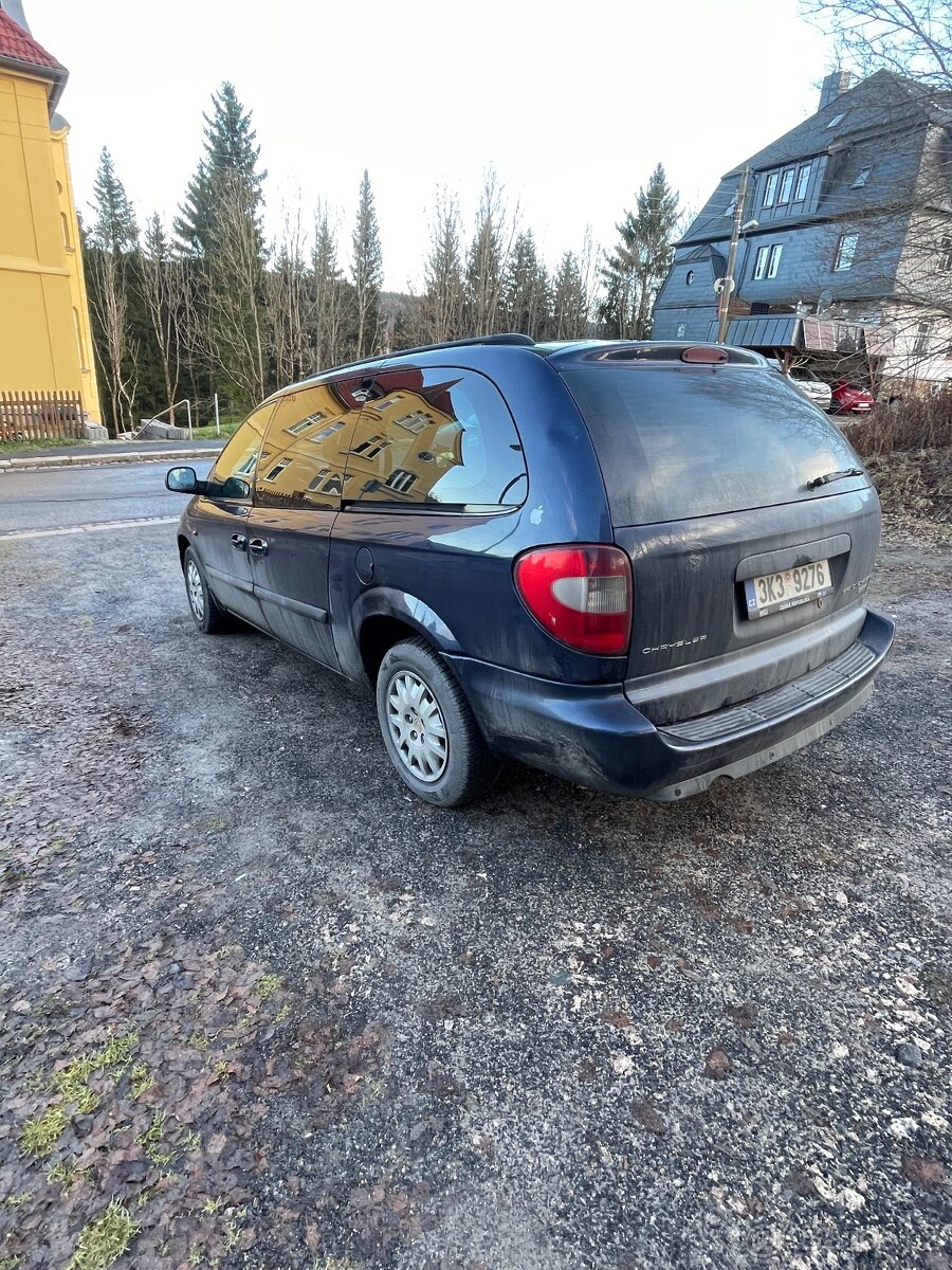 Chrysler Grand Voyager - 4