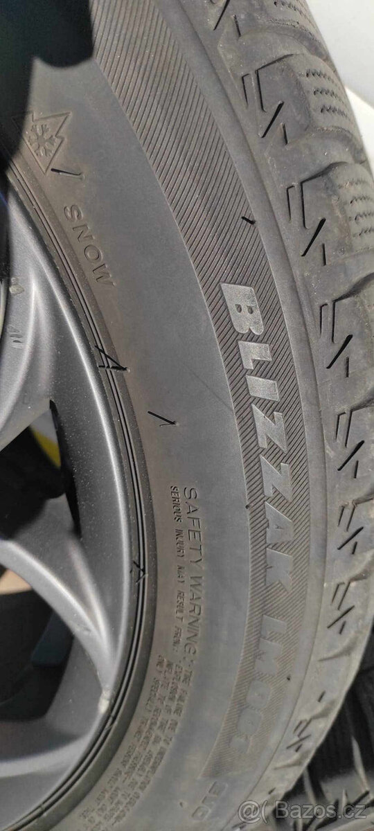 ALFA ROMEO GIULIA sada kol s pneu R17" - 4