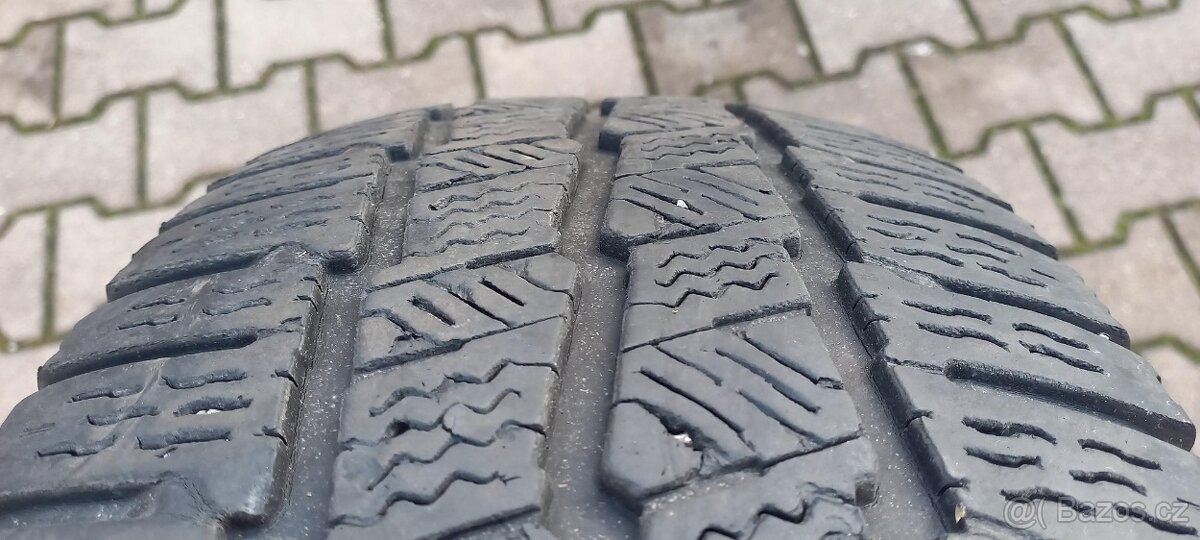 Pneu 235/65R16C Zimní - 4