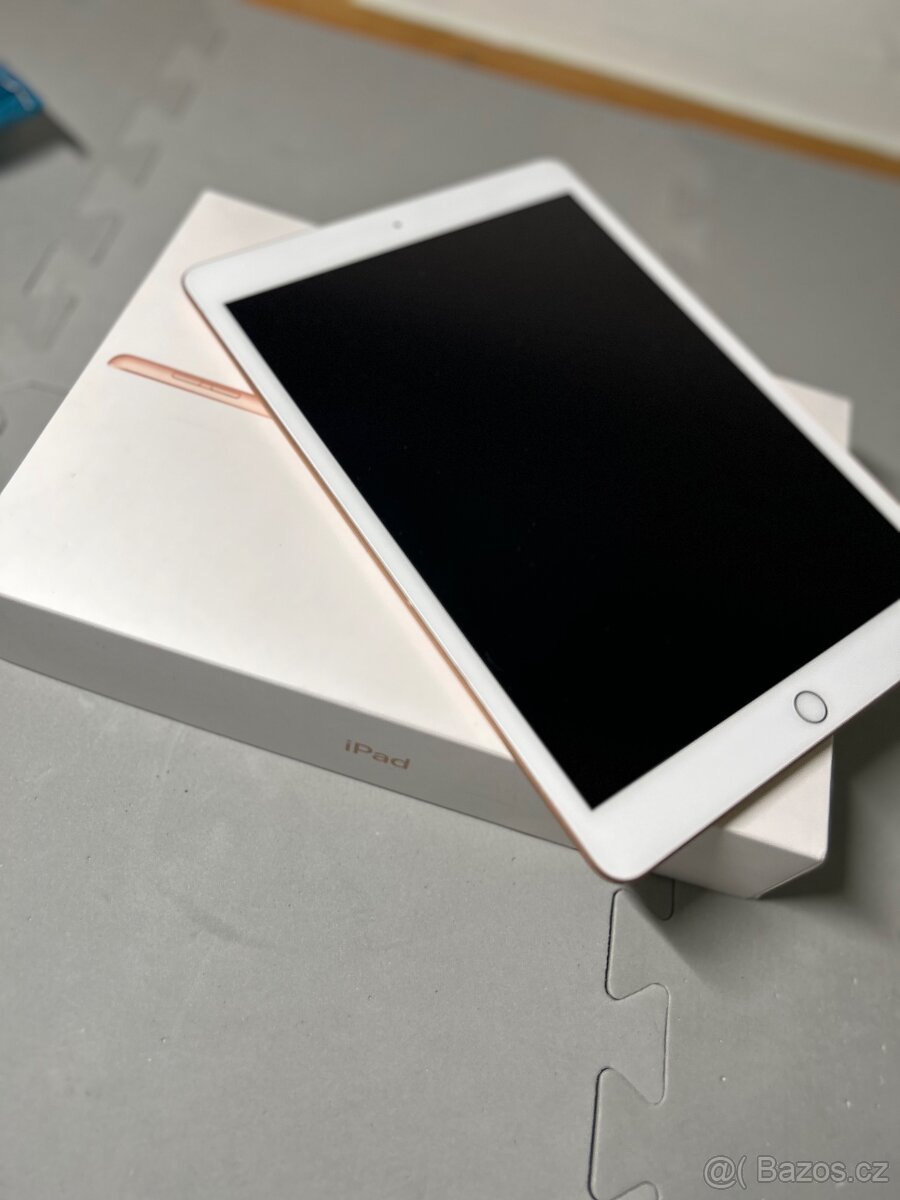 Apple iPad 2020 - 4